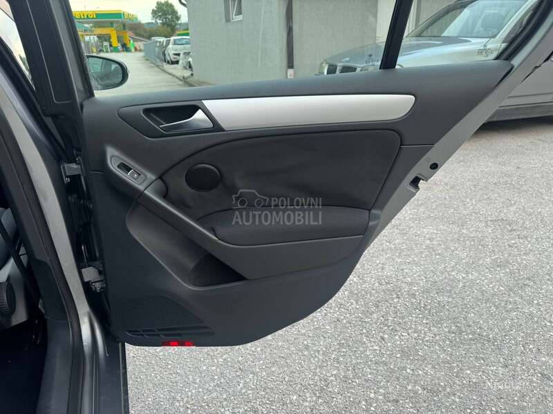 Volkswagen Golf 6 1.6tdi HIGHLINE