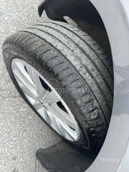 Volkswagen Golf 6 1.6tdi HIGHLINE