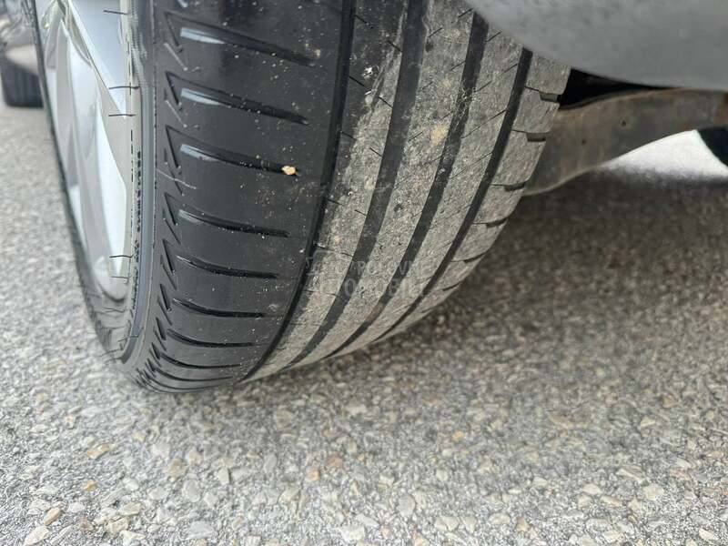 Volkswagen Golf 6 1.6tdi HIGHLINE