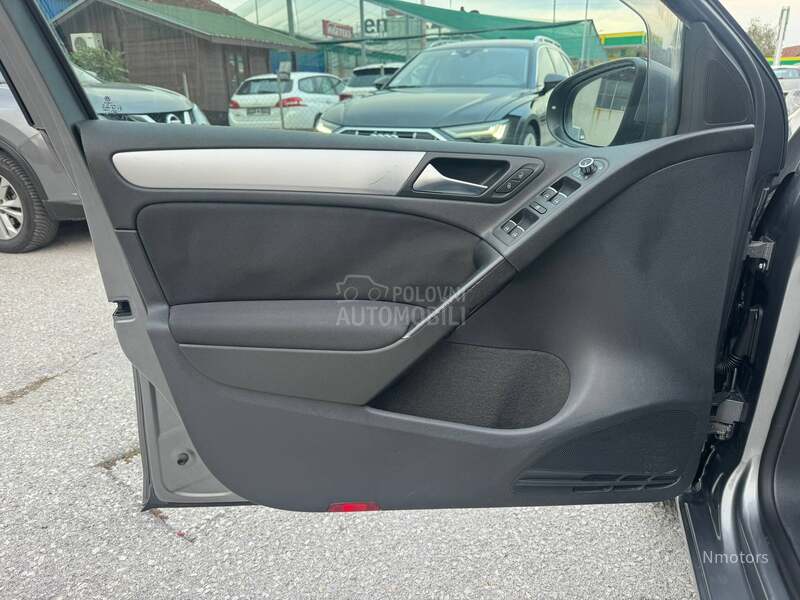 Volkswagen Golf 6 1.6tdi HIGHLINE