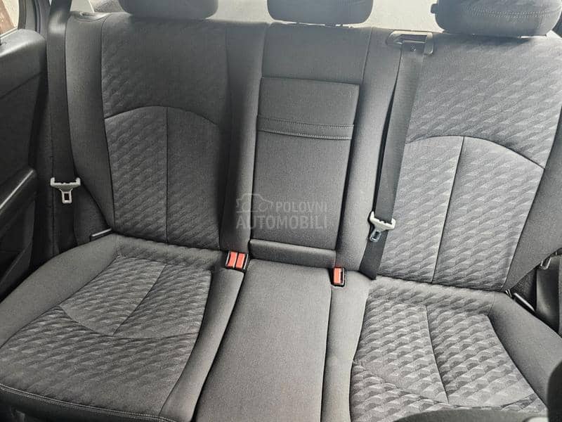 Mercedes Benz E 200 O.čuvan