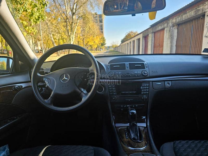 Mercedes Benz E 200 O.čuvan
