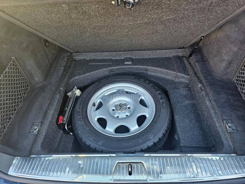 Mercedes Benz E 200 O.čuvan