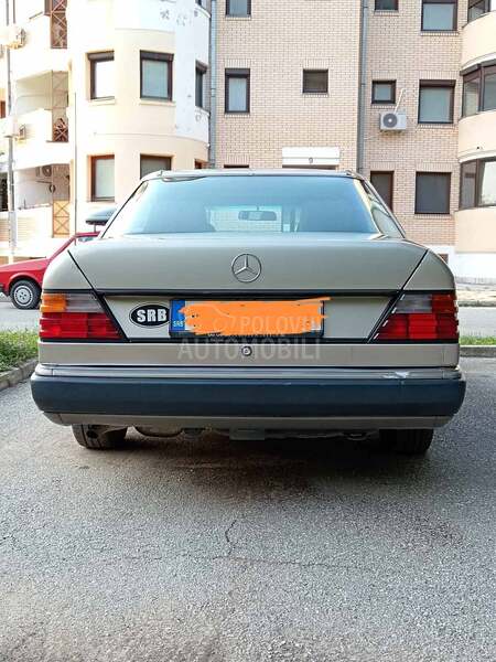 Mercedes Benz E 124 200 D/124