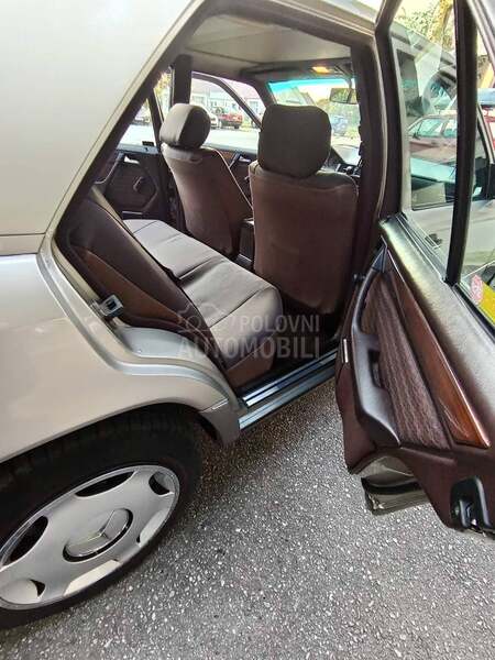 Mercedes Benz E 124 200 D/124