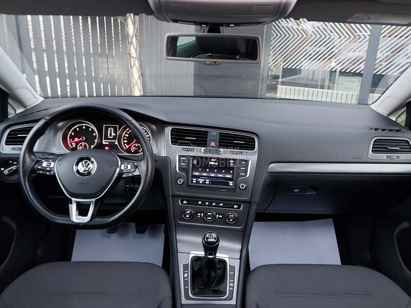 Volkswagen Golf 7 1.2T P a n o r a m a