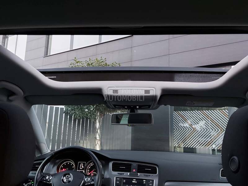 Volkswagen Golf 7 1.2T P a n o r a m a