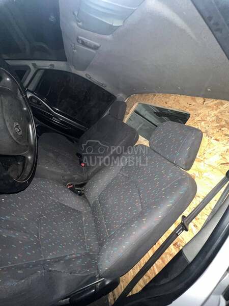 Hyundai H-1 2.5tdi CITAAJ OPIISS