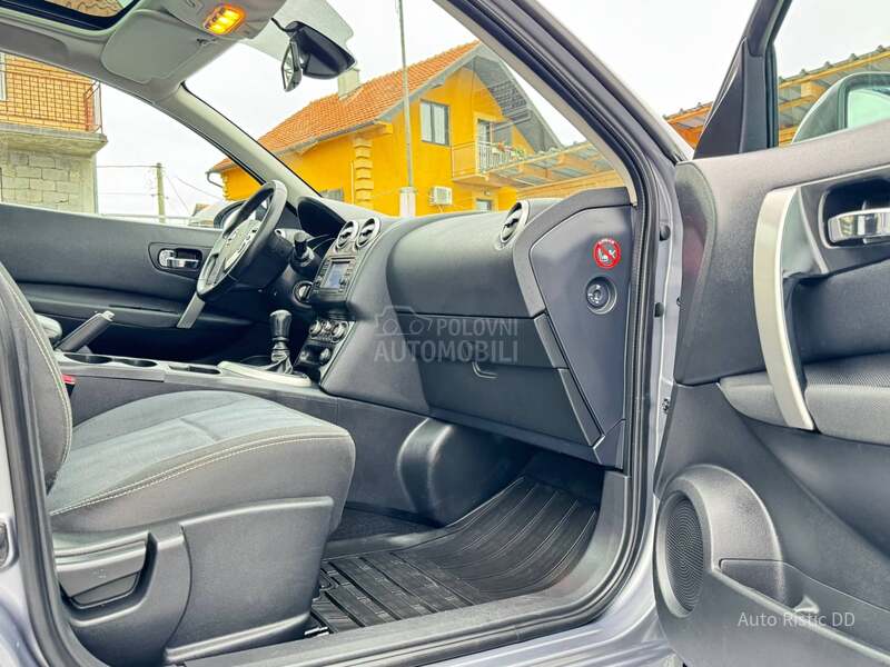 Nissan Qashqai NA-VI  PA-NO  KAMERA