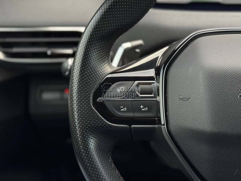 Peugeot 3008 GT/Auto/Kamera/Led