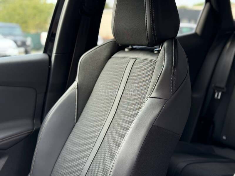 Peugeot 3008 GT/Auto/Kamera/Led