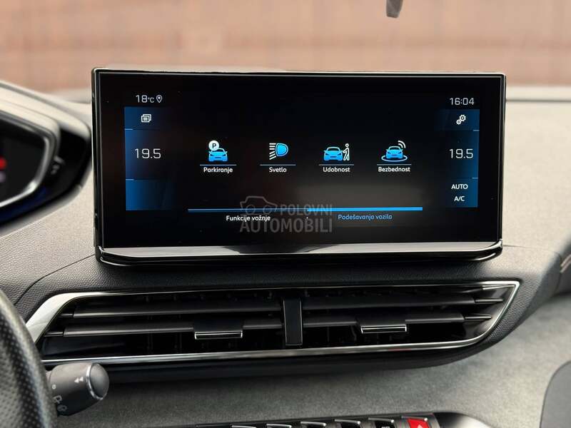 Peugeot 3008 GT/Auto/Kamera/Led