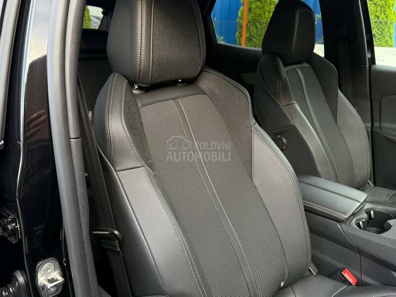 Peugeot 3008 GT/Auto/Kamera/Led