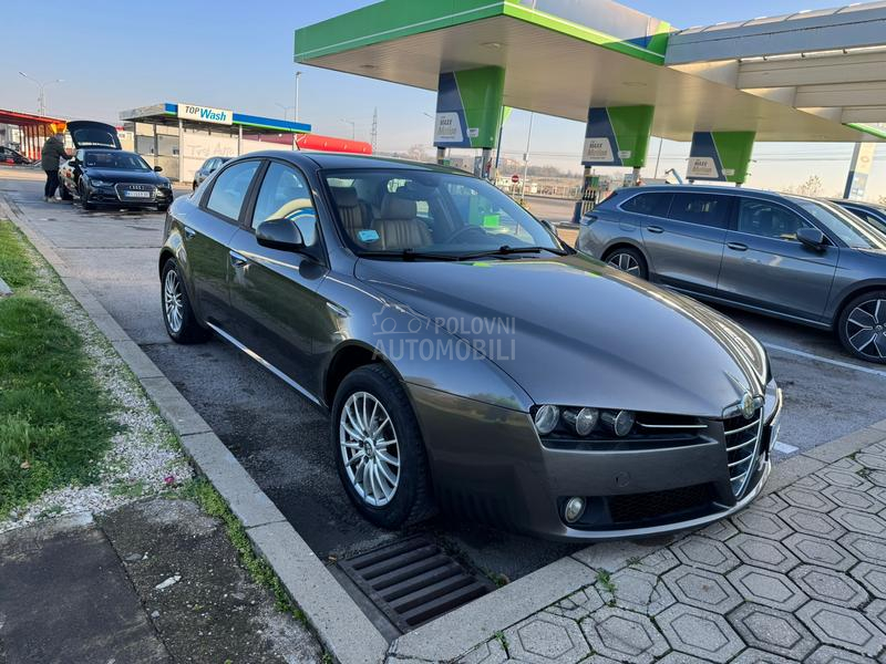 Alfa Romeo 159 