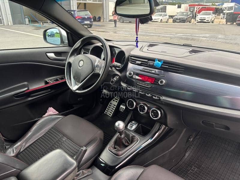 Alfa Romeo Giulietta Quadrifoglio