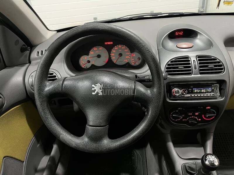Peugeot 206 1.4 B