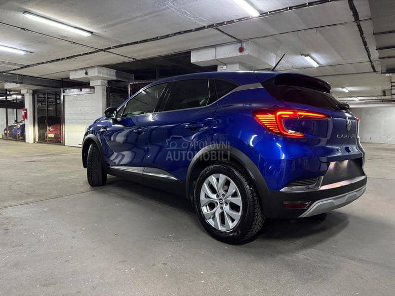 Renault Captur 1,6 E-TECH