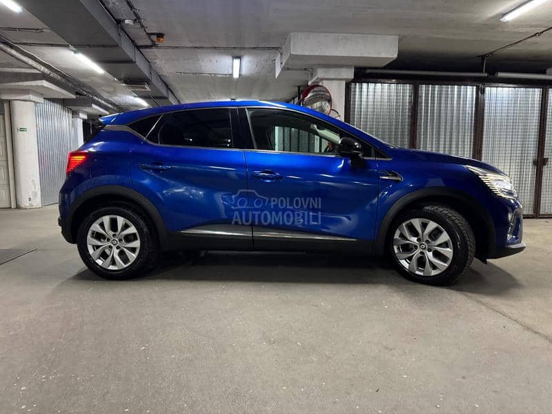 Renault Captur 1,6 E-TECH