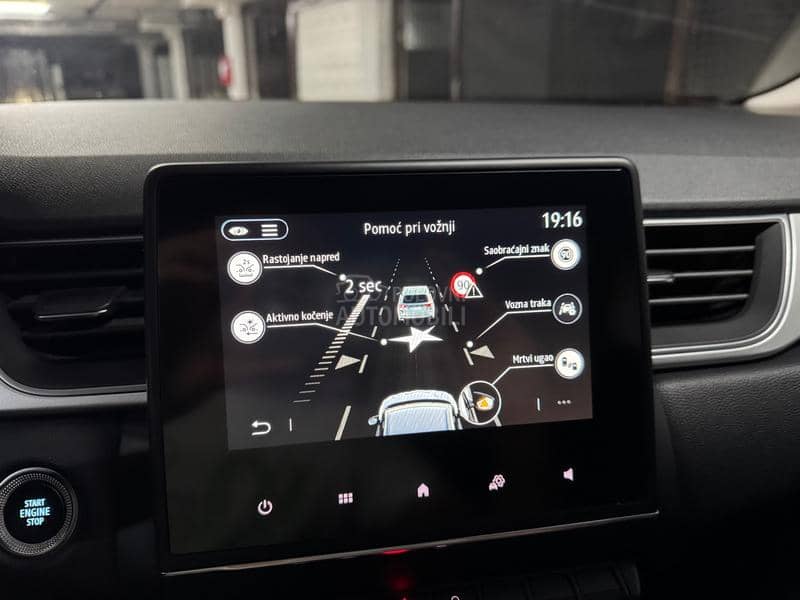 Renault Captur 1,6 E-TECH