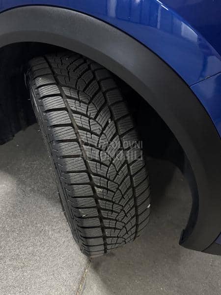 Renault Captur 1,6 E-TECH