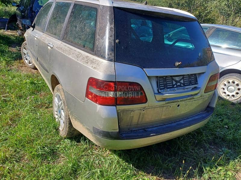 Fiat Stilo 1.9 2003. god. -  kompletan auto u delovima