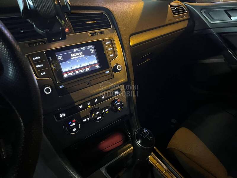 Volkswagen Golf 7 1.2 tsi