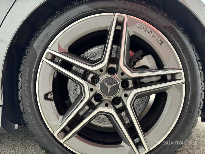 Mercedes Benz A 35 AMG 4 MATIC LED