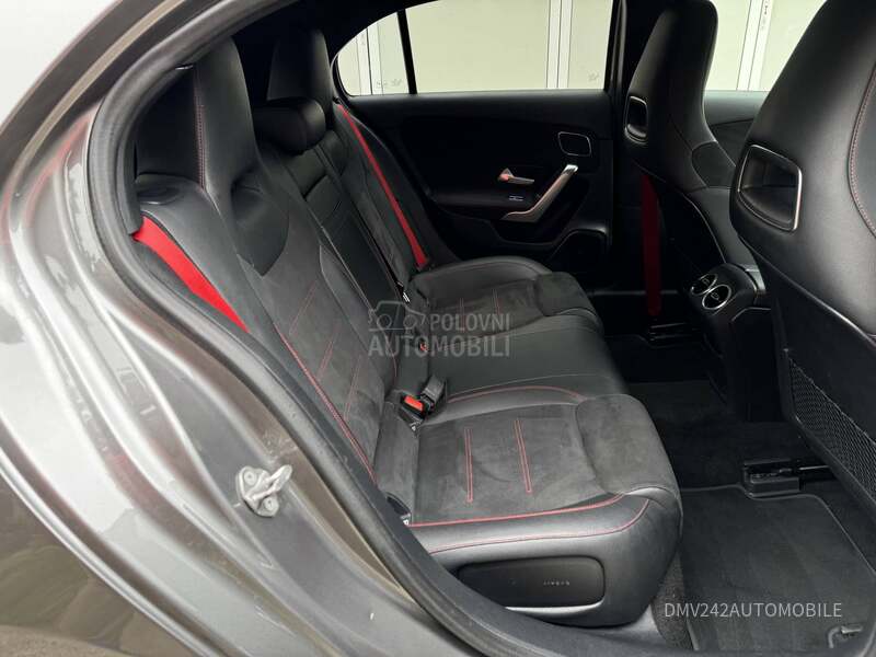Mercedes Benz A 35 AMG 4 MATIC LED