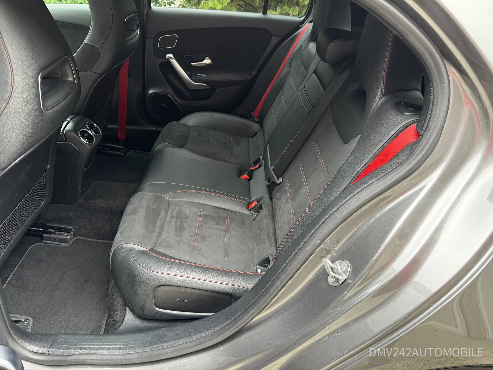 Mercedes Benz A 35 AMG 4 MATIC LED