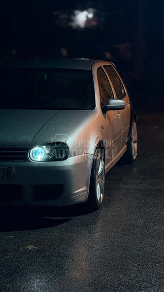 Volkswagen Golf 4 GTI