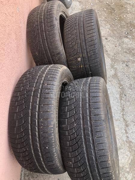 Hankook 245/50 R18 Zimska