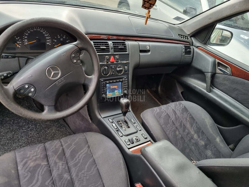 Mercedes Benz E 200 w210 , Restailing