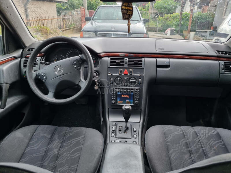 Mercedes Benz E 200 w210 , Restailing