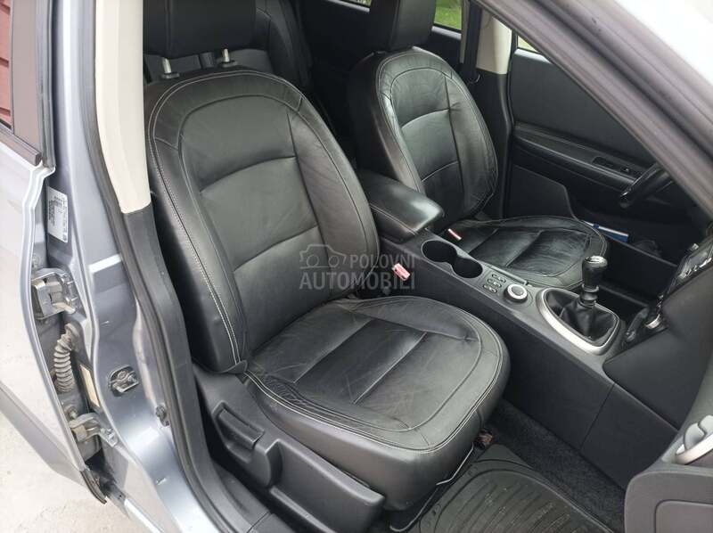 Nissan Qashqai 2.0D 4x4 ODLIČAN