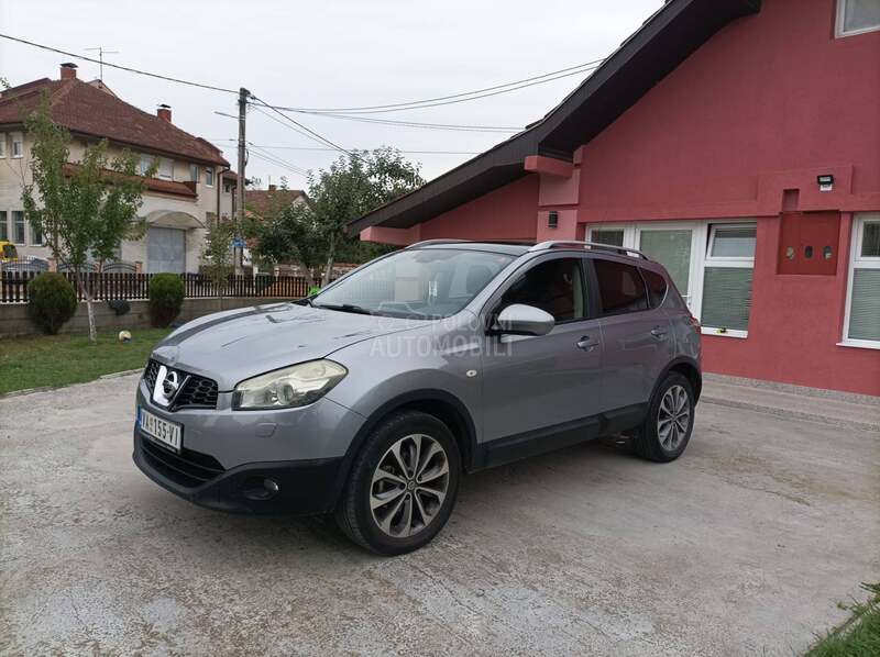 Nissan Qashqai 2.0D 4x4 ODLIČAN