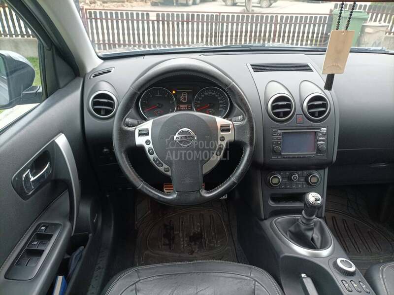 Nissan Qashqai 2.0D 4x4 ODLIČAN