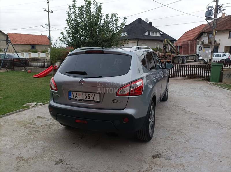 Nissan Qashqai 2.0D 4x4 ODLIČAN