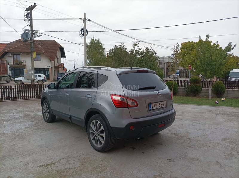 Nissan Qashqai 2.0D 4x4 ODLIČAN