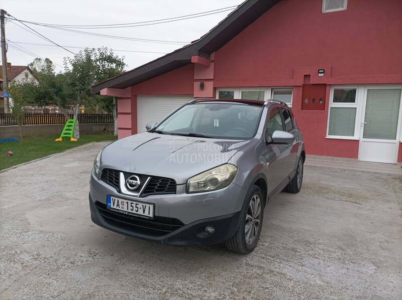 Nissan Qashqai 2.0D 4x4 ODLIČAN