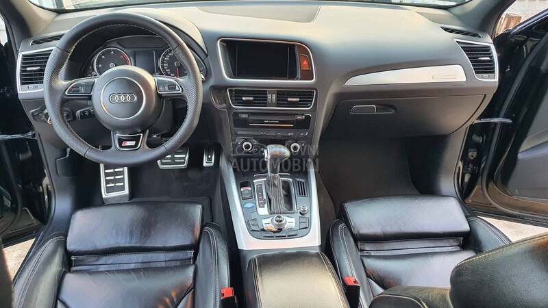 Audi Q5 2.0 TDI S-LINE