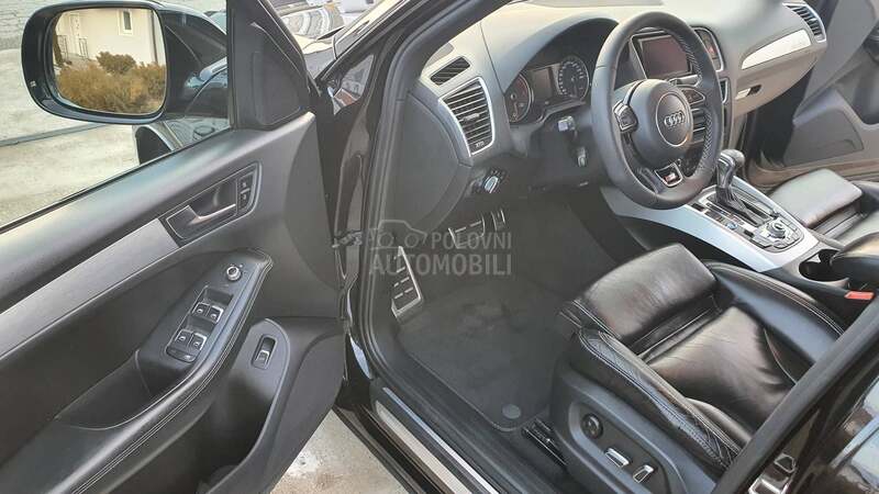 Audi Q5 2.0 TDI S-LINE