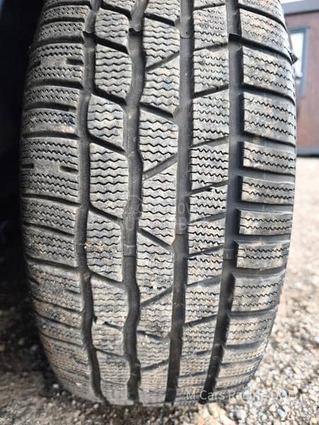 Volvo V60 D5 MOMENTUM