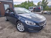 Volvo V60 D5 MOMENTUM