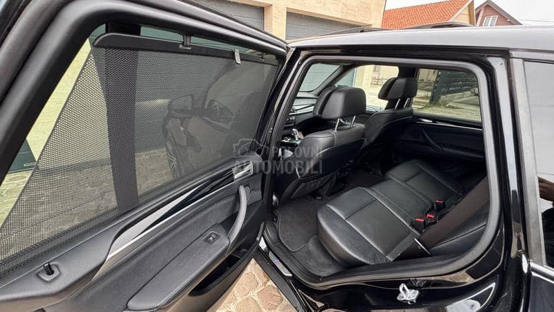 BMW X5 M3.0d 7 Sedista 2013 BMW X5 M3.0d 7 Sedista 2013