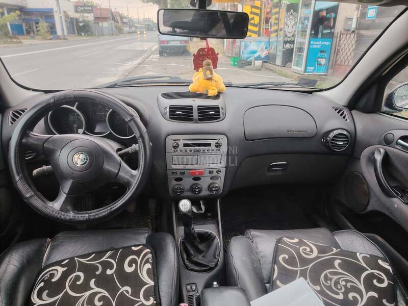 Alfa Romeo 147 d u g o r e g