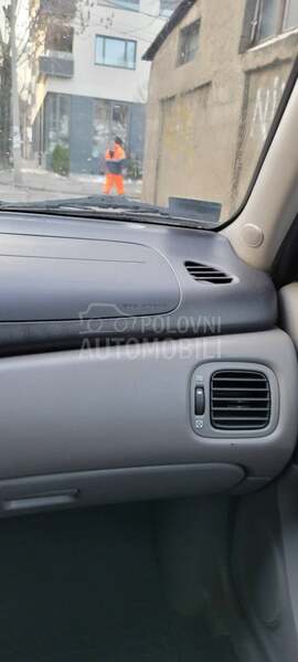 Nissan Almera 1.8 n16