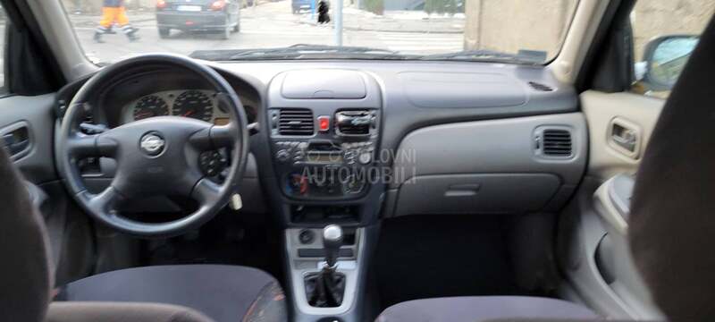 Nissan Almera 1.8 n16