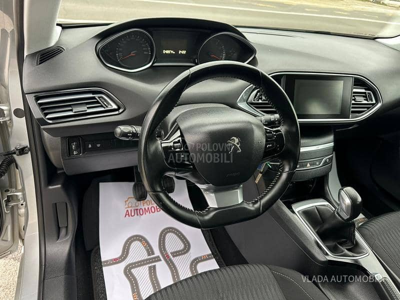 Peugeot 308 MALA KILOMETRAŽA Peugeot 308 MALA KILOMETRAŽA
