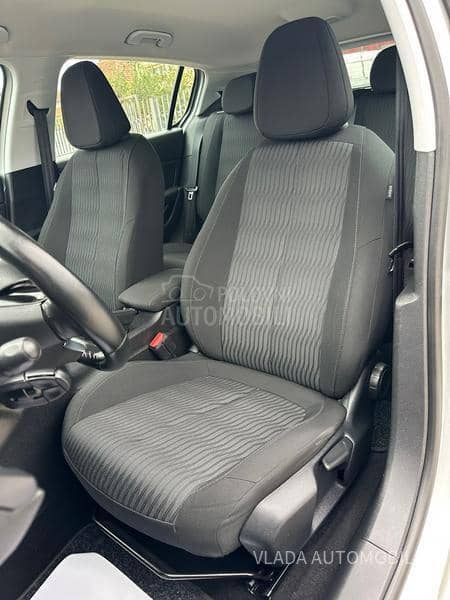 Peugeot 308 MALA KILOMETRAŽA Peugeot 308 MALA KILOMETRAŽA