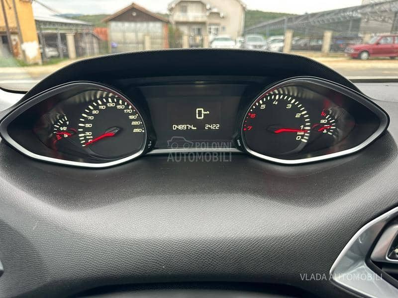 Peugeot 308 MALA KILOMETRAŽA Peugeot 308 MALA KILOMETRAŽA